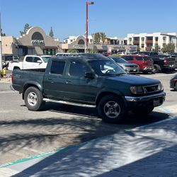  2000 Nissan Frontier 