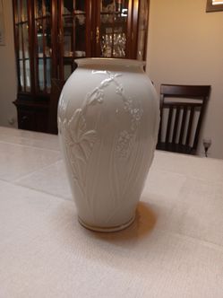10 inch Lenox Vase