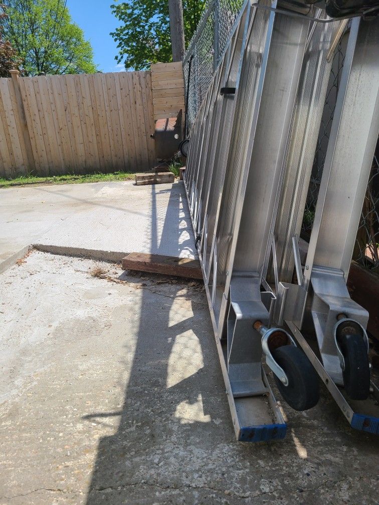 Werner PT310-4C 10 ft Type IA Alum Platform Ladder w/Casters