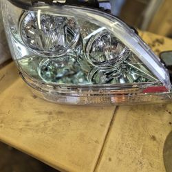 Complete Lexus 350 Headlights 
