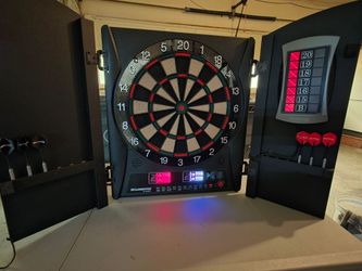 New bullshooter regulation dart board