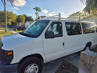 Ford Van  E-350 XL