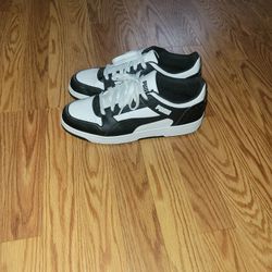 PUMA Size 11 White and Black