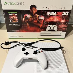 Microsoft Xbox One S (1 TB)