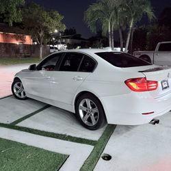 BMW 3 Series 328i 2015