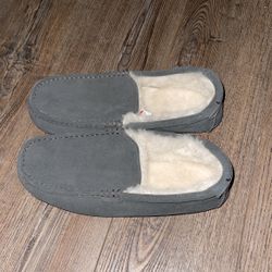 Mens KOOLABURRA By Ugg Slippers New Authentic Size 12 And 13 Available