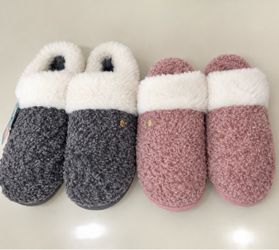Slippers size 7