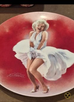 Marilyn Monroe plate