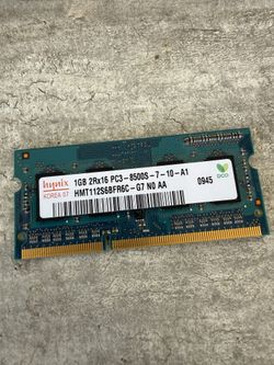 Hynix 1GB PC3-8500 DDR3-1066MHz CL7 SoDimm LAPTOP Memory RAM HMT112S6BFR6C-G7