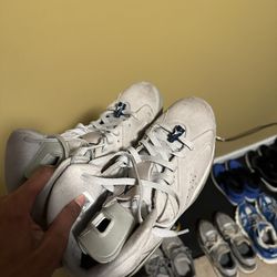 Georgetown 6’s Size 11