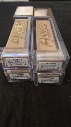 Stay Naked Weightless Liquid Foundation Up To 24 Hr
