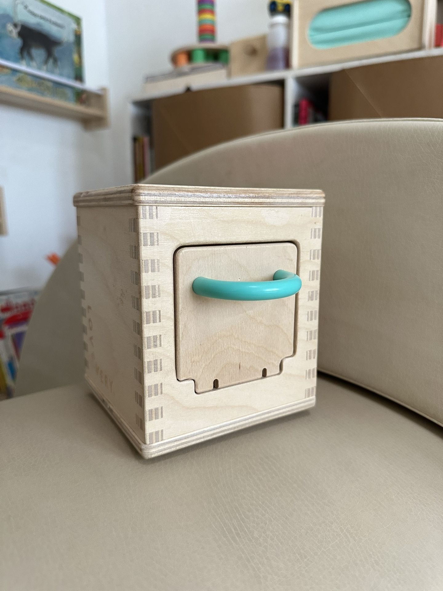 Lovevery Hide & Find Drop Box Baby Toy