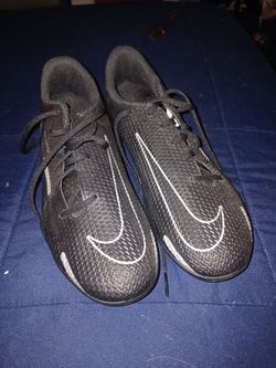 Nike phantom Gt2 club MGsoccer cleats