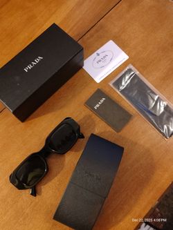 PRADA SPR SUNGLASSES 🕶️