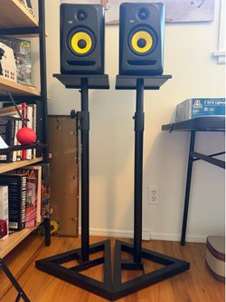 Like-New KRK Classic 5 Studio Monitors + Stands (Bundle)
