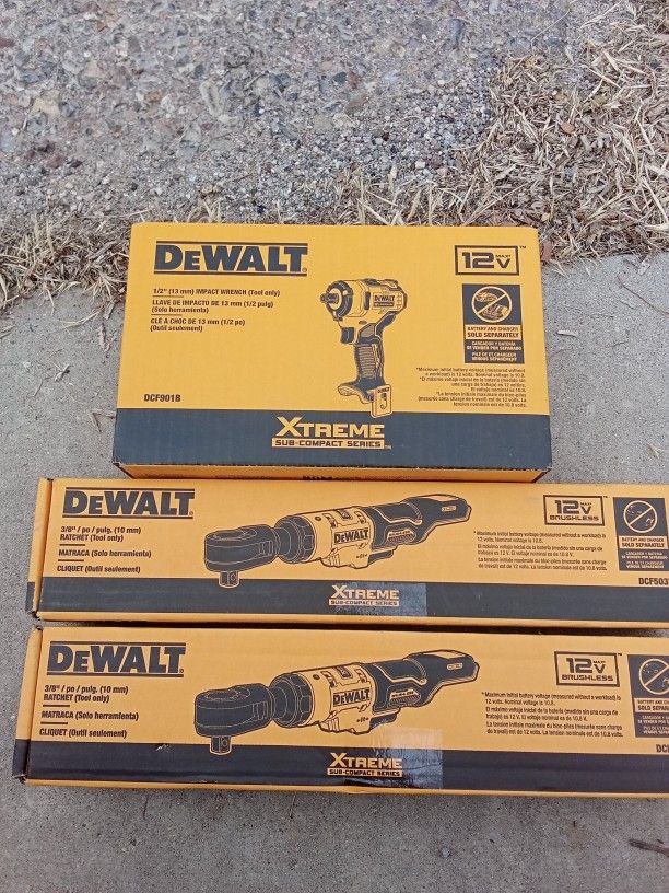 DEWALT XTREME 12-volt Max Variable Speed Brushless 3/8-in Drive Cordless Ratchet