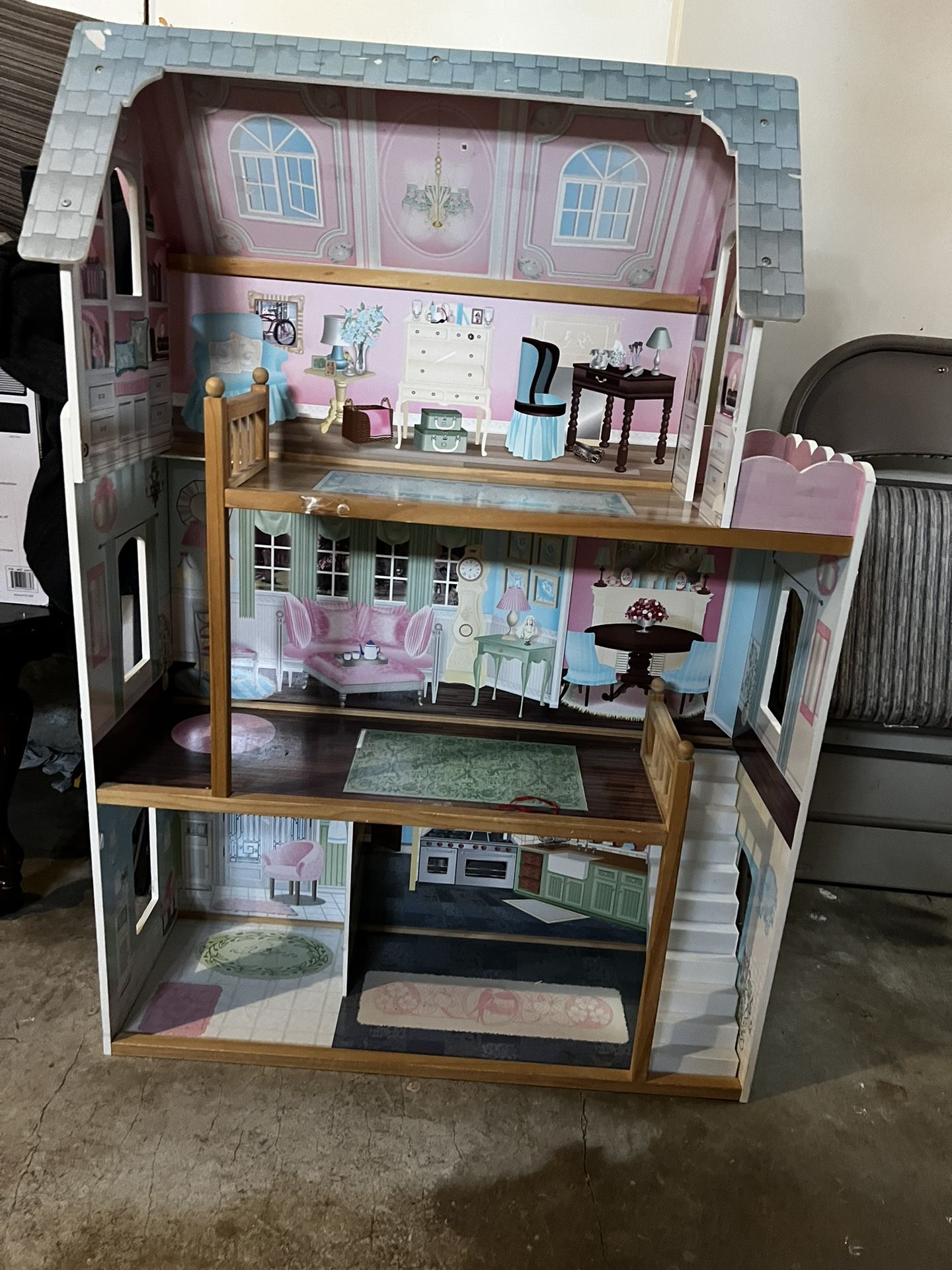 Free Doll House