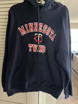 Men’s large Minnesota Twins Sweatshirt. Like New