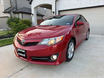 2014 Toyota Camry SE/Clean Title