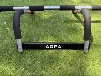 Doorway Pull-Up Bar