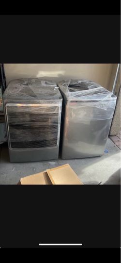 Kenmore Elite washer and gas dryer