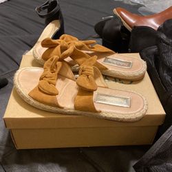 Women’s sandals