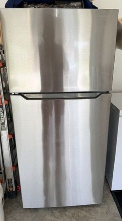 14.2 Cu Ft Refrigeragtor w/Top Freezer