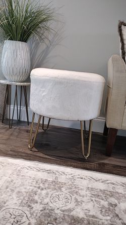 White Ottoman