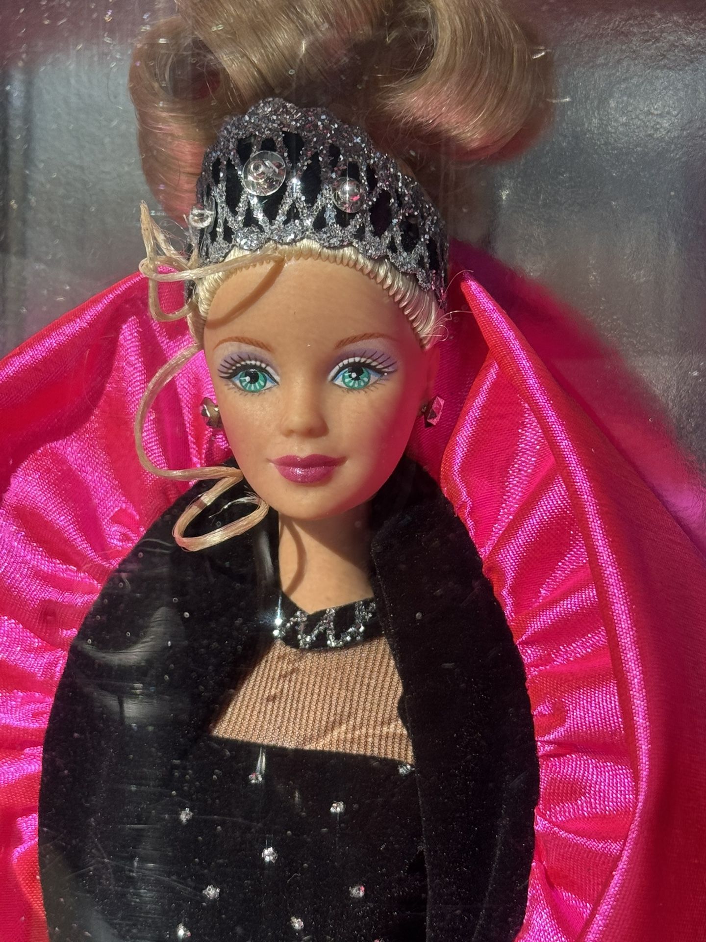 1998 Happy Holidays Special Edition Barbie 