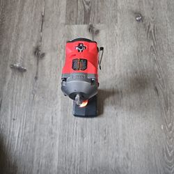 Impacto 3/8 Milwaukee Fuel M12 Una  Bateria 3.0  Usado En Buenas Condiciones 