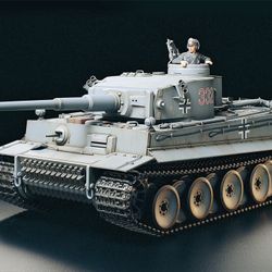 Tamiya 1/16 RC Tiger 1 Early Prod.