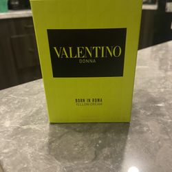 Born in Roma Intense Valentino Donna Eau de Parfum Women 1.7 oz Spray