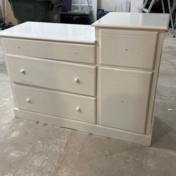Dresser $40