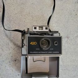 Vintage Polaroid 420 Camera