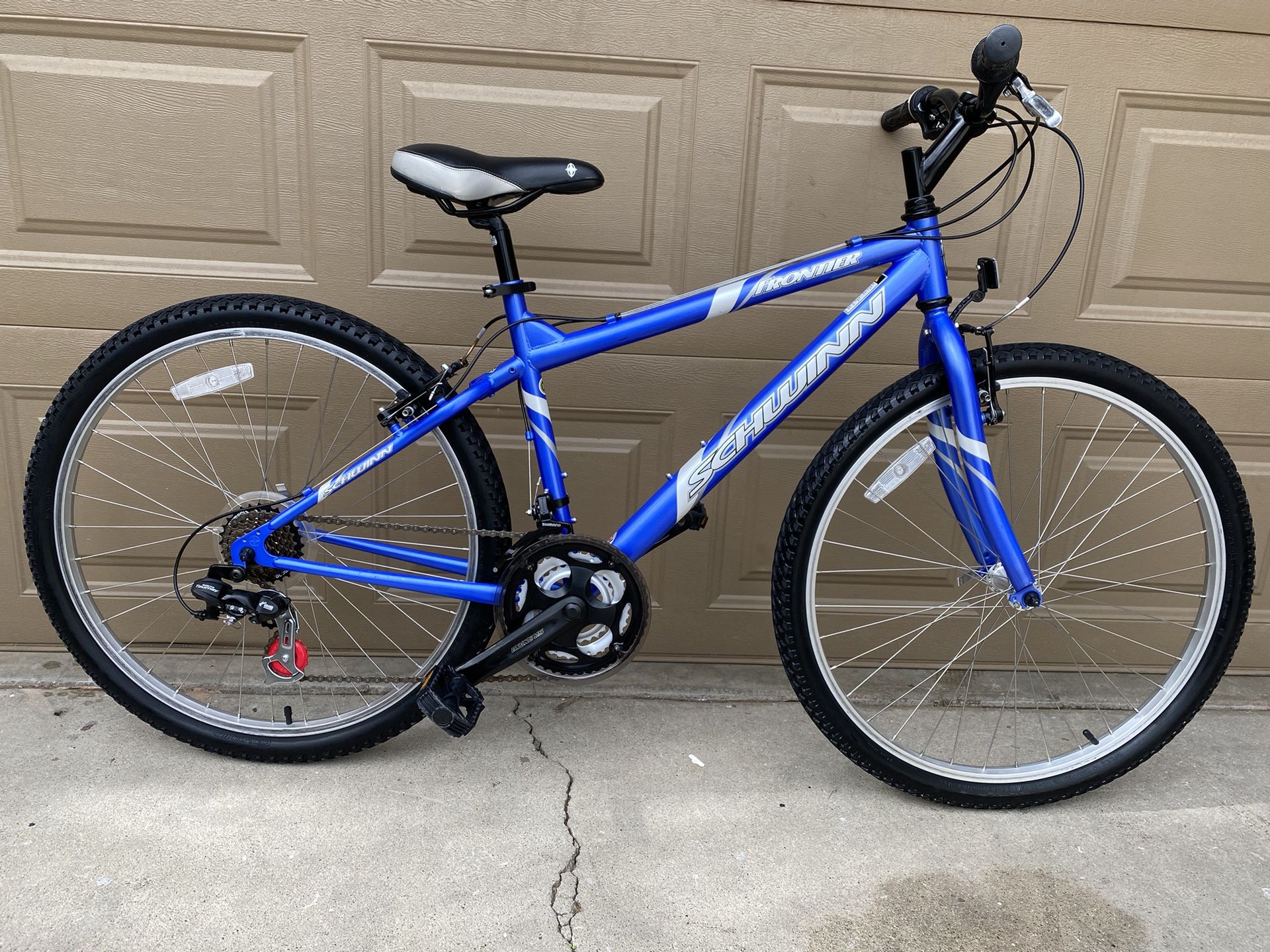 Schwinn Frontier Mountain Bike