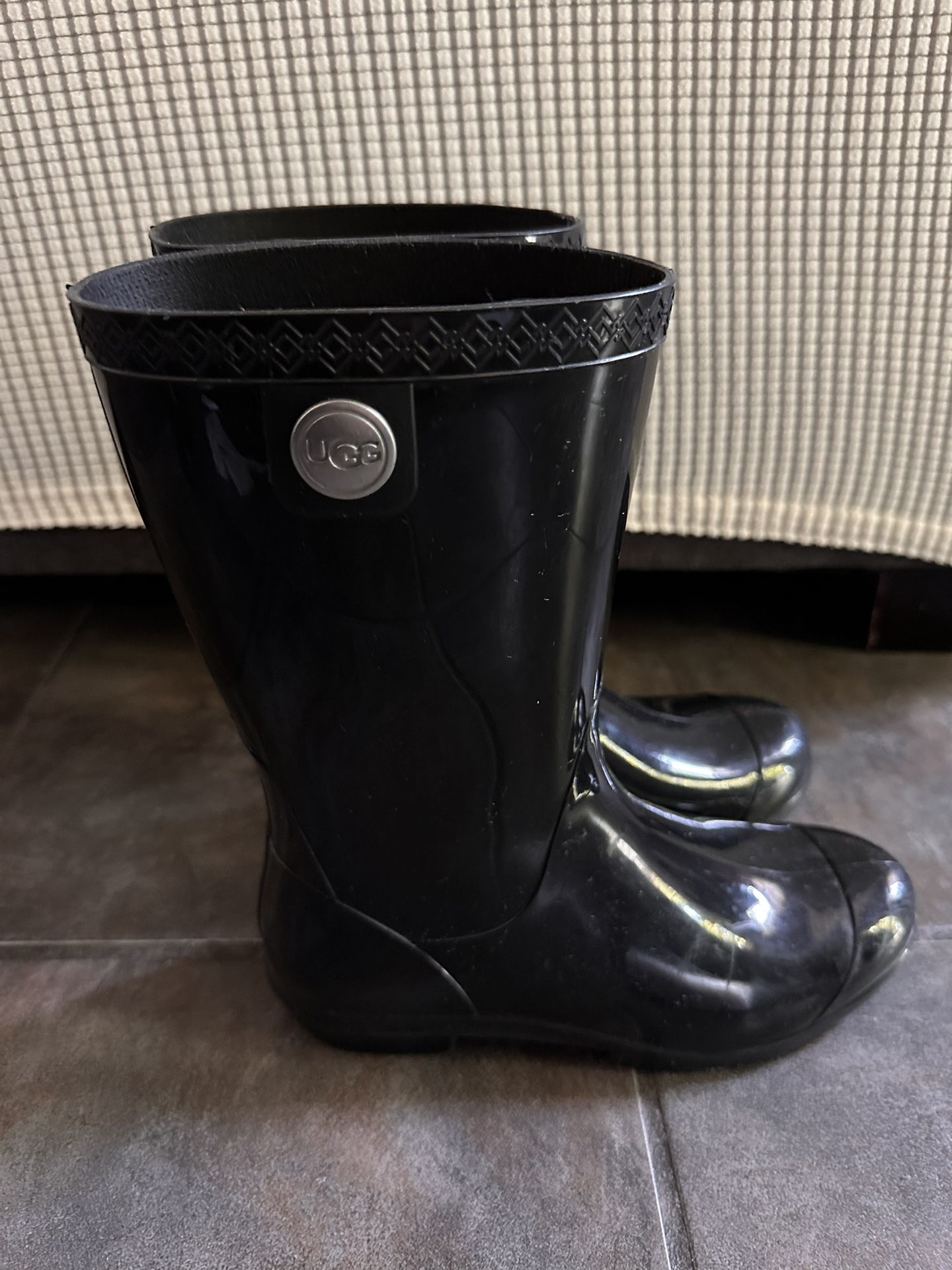 Ugg rain boots