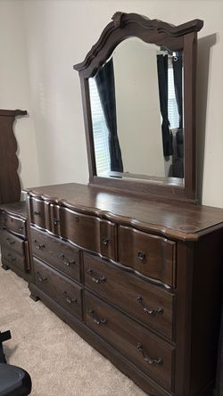 Bedroom Suite -Used
