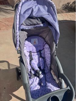 Y2K  2000’s rare Winnie the Pooh stroller