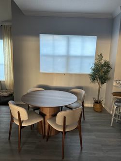 Dinning room set- Scan design chairs (5) and city furniture 47in table