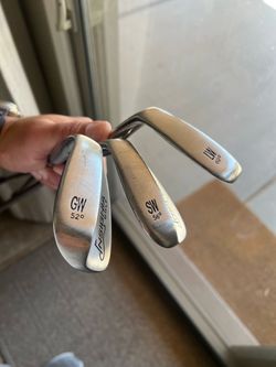 Golf wedge set