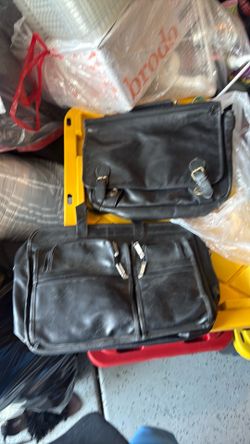 LEATHER BRIEFCASES