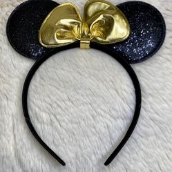 Minnie Mouse ears 