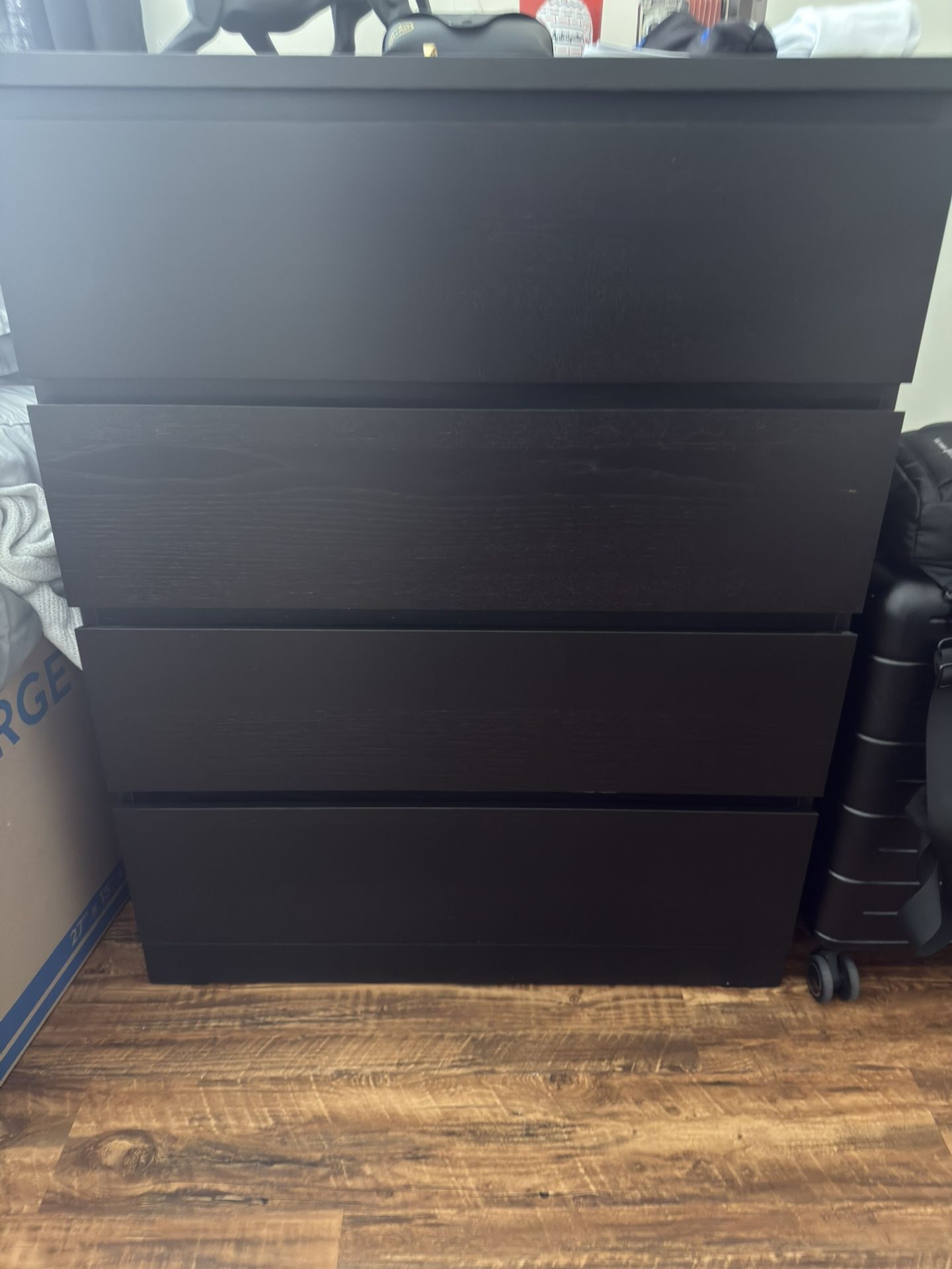 4-drawer Dresser, Black