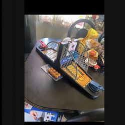 REC-TEK Electronic Movin' Hoops Mini Arcade Basketball Game