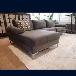 Clean Sectional