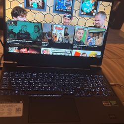 Hp Victus Ryzen 7 with a 4050