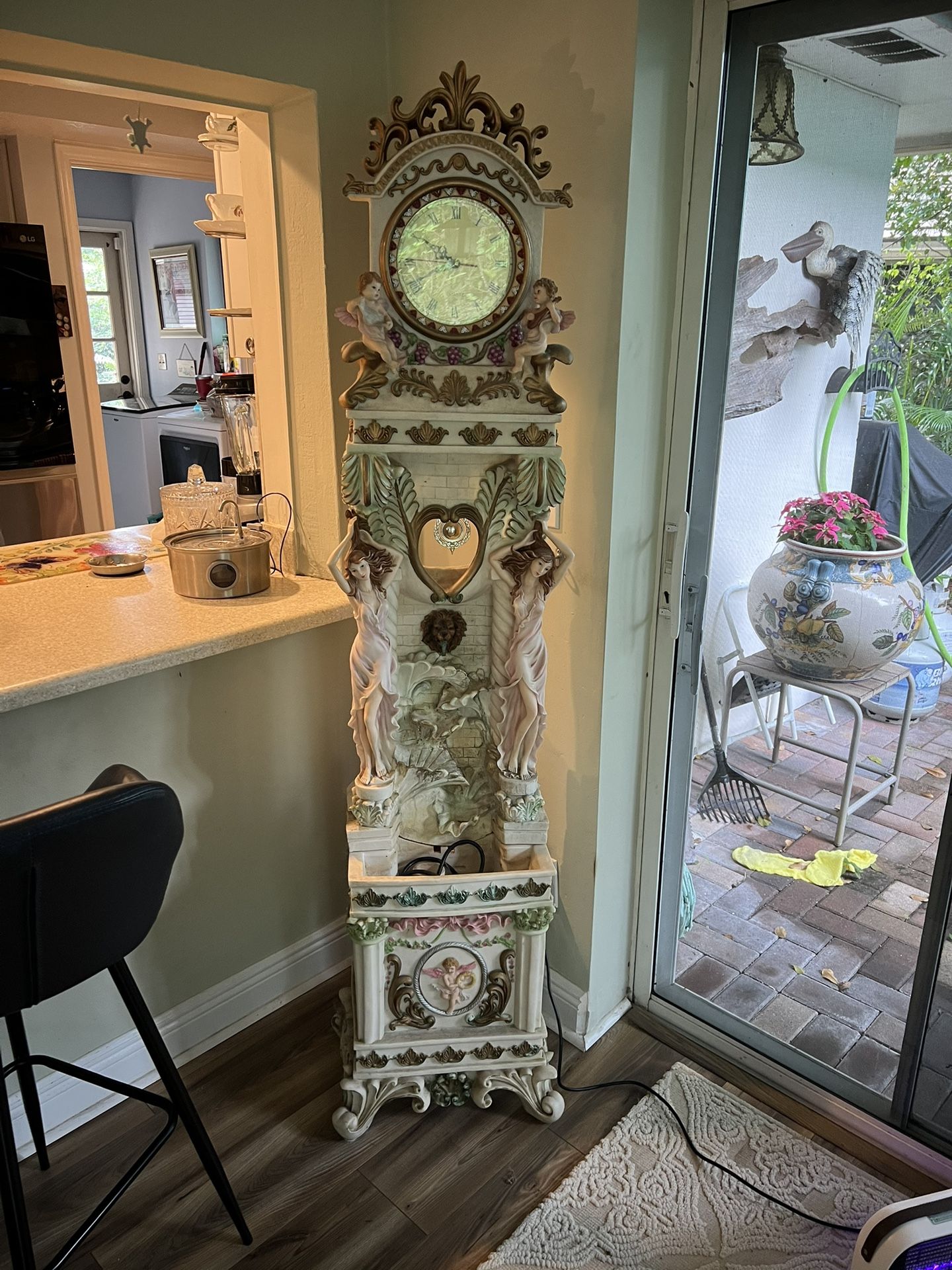 Beautiful Wall Clock With Running Fountain