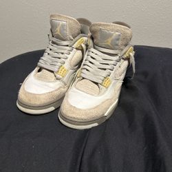 Jordan 4 Photon Dust