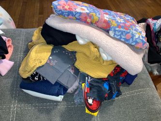 Girl / boy 2T-3T clothing