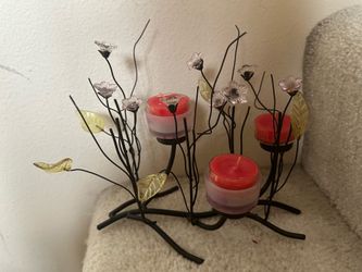 Tea light candle holder